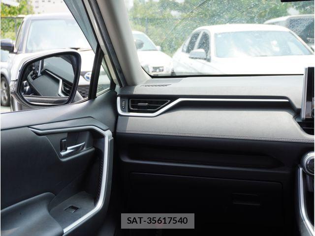 Toyota RAV4 2021-05 8628614-26