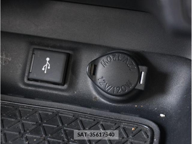 Toyota RAV4 2021-05 8628614-27