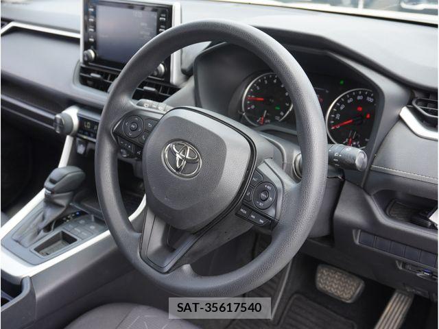 Toyota RAV4 2021-05 8628614-6
