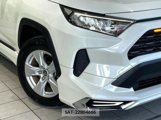 Toyota RAV4 2021-04 8661229-11