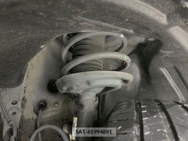 Toyota RAV4 2020-01 8666808-19