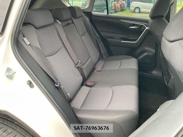 Toyota RAV4 2020-07 8686415-11