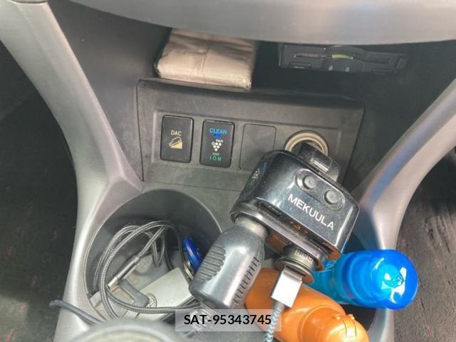 Toyota RAV4 2006-02 8745474-16