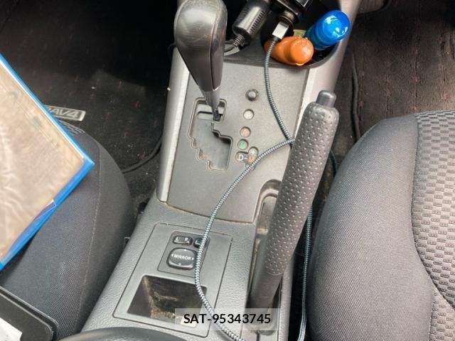 Toyota RAV4 2006-02 8745474-17