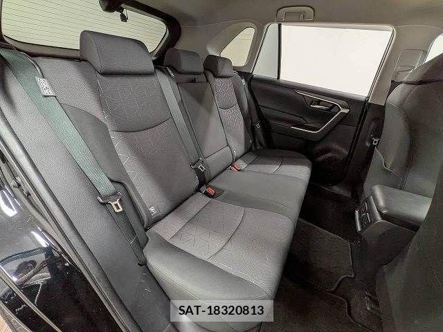Toyota RAV4 2021-11 8797290-11