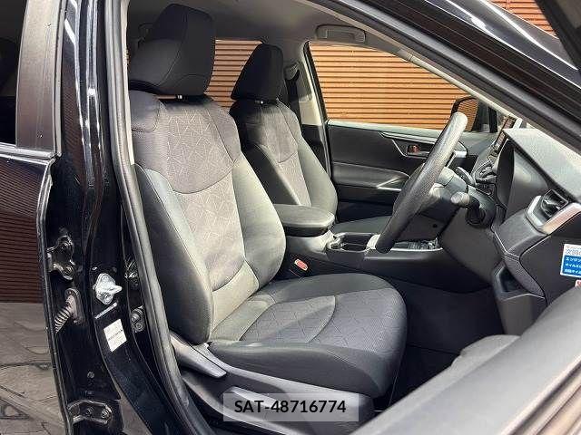Toyota RAV4 2021-05 8797293-10