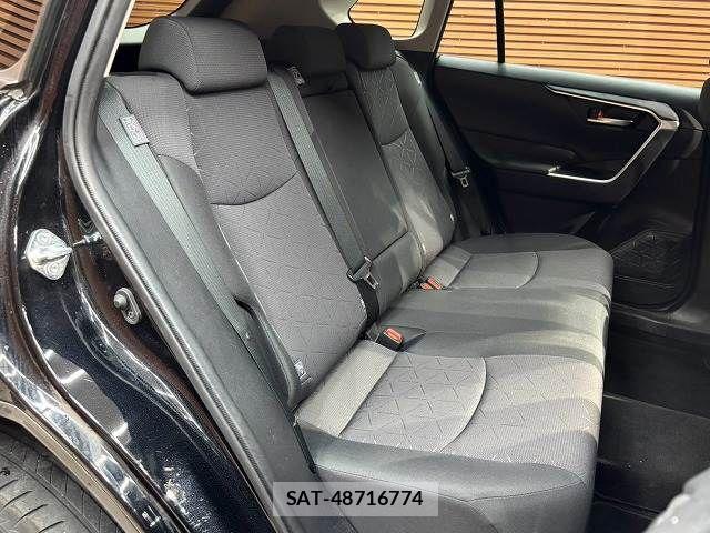 Toyota RAV4 2021-05 8797293-11