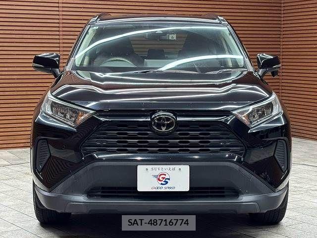 Toyota RAV4 2021-05 8797293-14