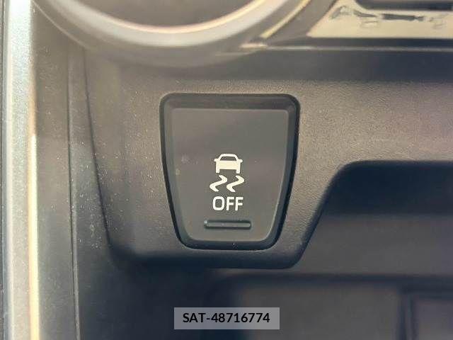 Toyota RAV4 2021-05 8797293-8
