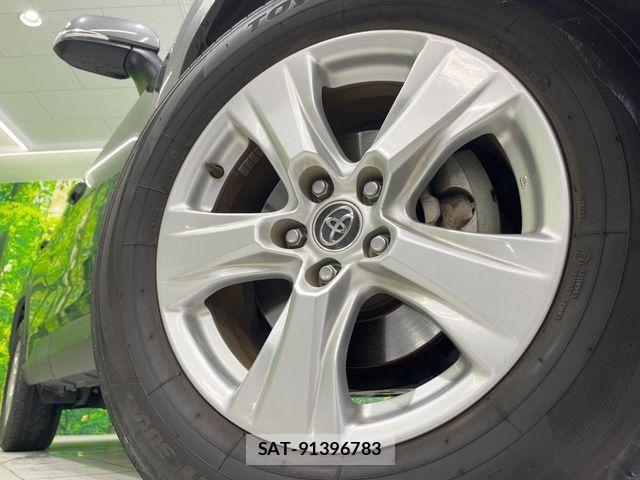 Toyota RAV4 2019-08 8831265-12