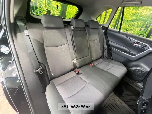 Toyota RAV4 2020-01 8831266-8