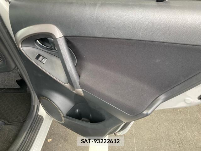 Toyota RAV4 2007-12 8849827-12