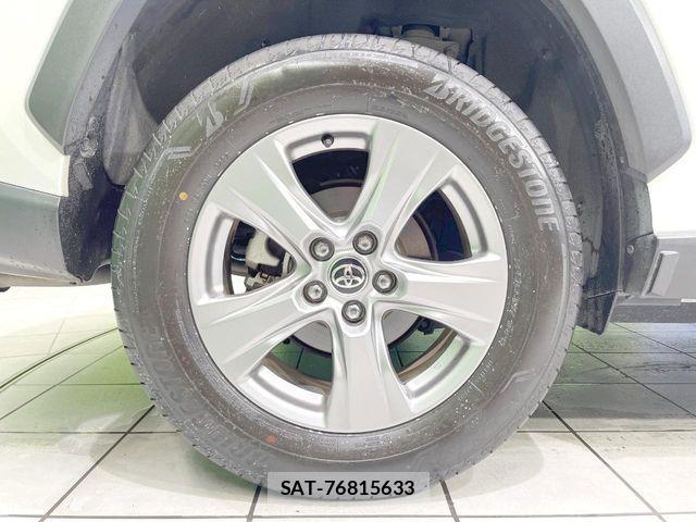 Toyota RAV4 2022-02 8849984-12