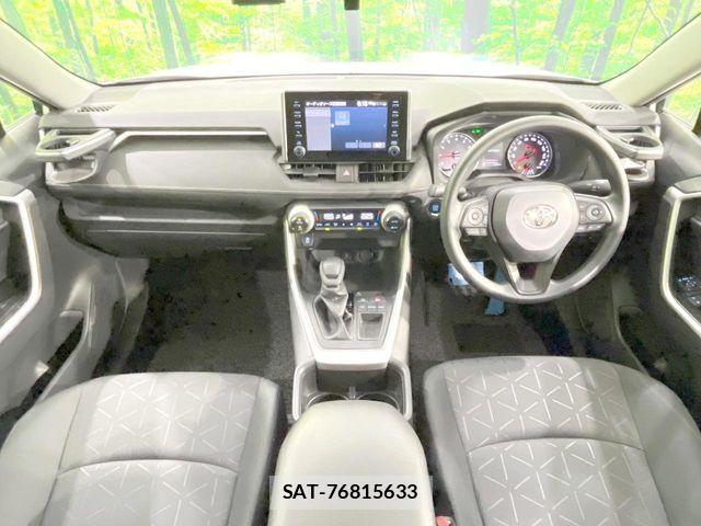 Toyota RAV4 2022-02 8849984-1
