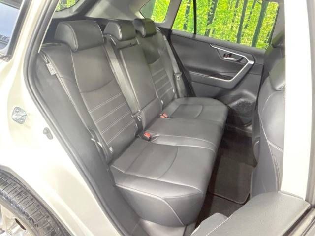 Toyota RAV4 2021-11 478994-10
