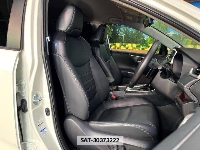 Toyota RAV4 2019-06 533882-14