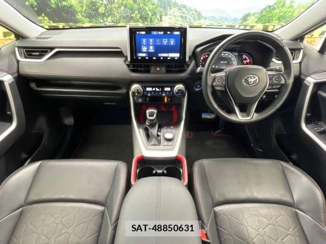 Toyota RAV4 2021-04 731549-1