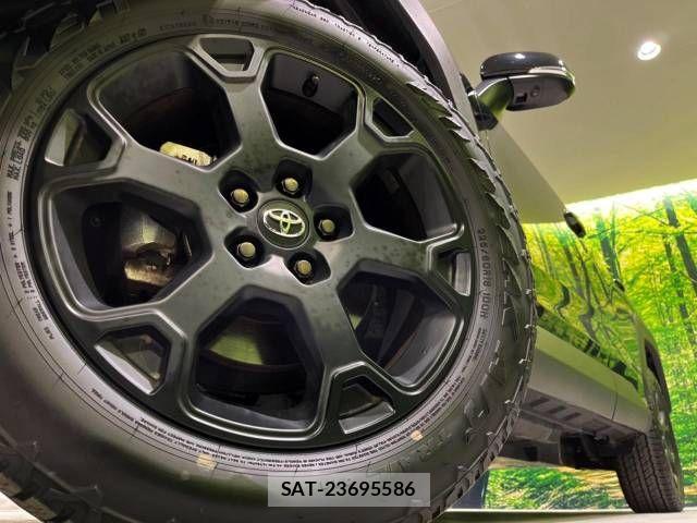 Toyota RAV4 2022-07 781714-12