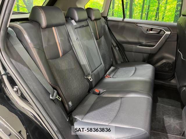 Toyota RAV4 2020-06 815338-9