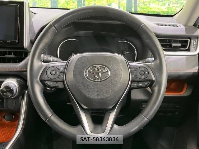 Toyota RAV4 2020-06 815338-11