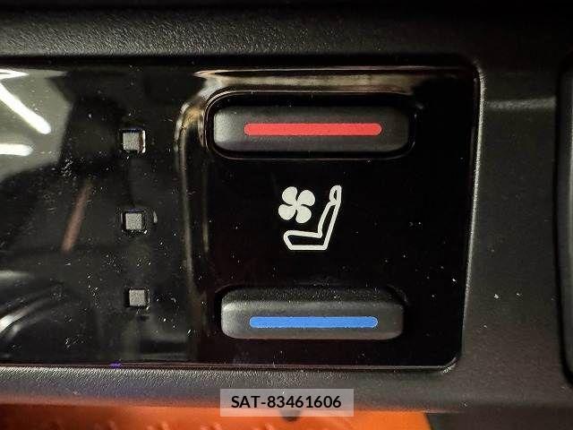 Toyota RAV4 2023-09 827016-14