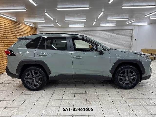 Toyota RAV4 2023-09 827016-17