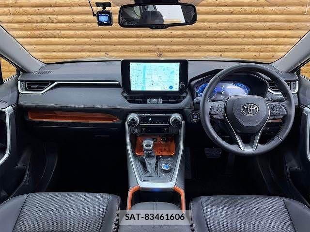 Toyota RAV4 2023-09 827016-1