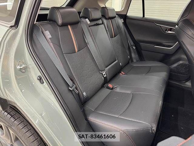 Toyota RAV4 2023-09 827016-8