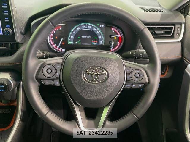 Toyota RAV4 2021-08 868068-10