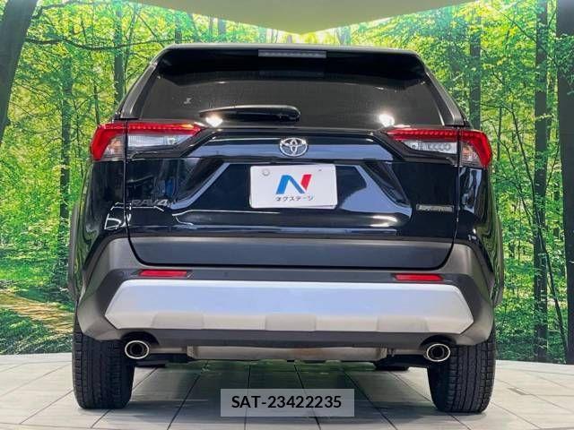 Toyota RAV4 2021-08 868068-14