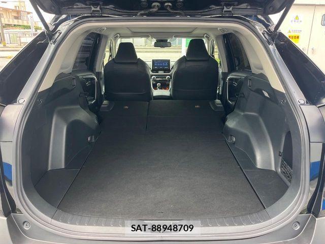 Toyota RAV4 2019-05 3384903-10