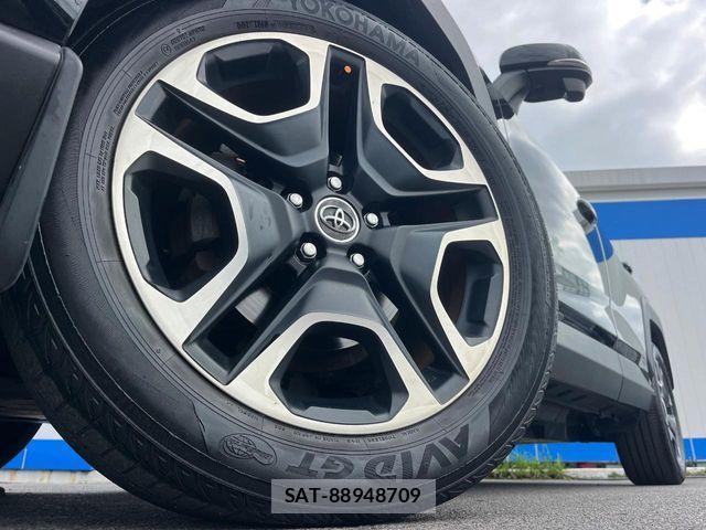 Toyota RAV4 2019-05 3384903-12