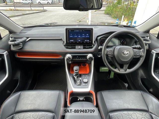 Toyota RAV4 2019-05 3384903-1