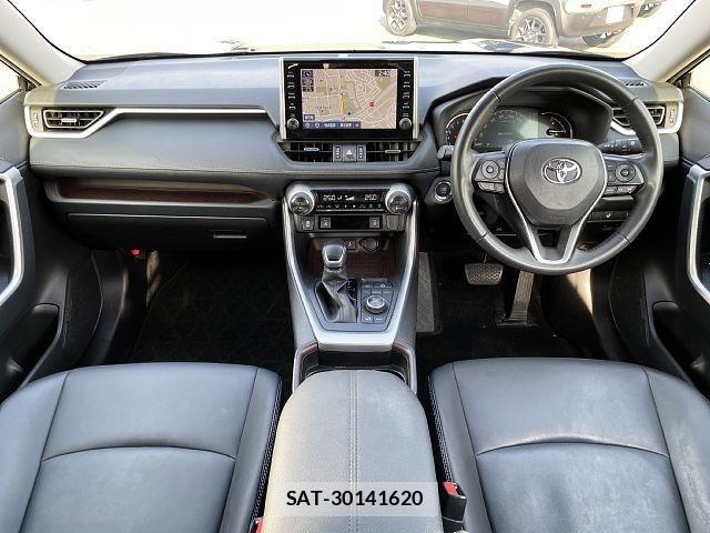 Toyota RAV4 2021-01 3384932-1