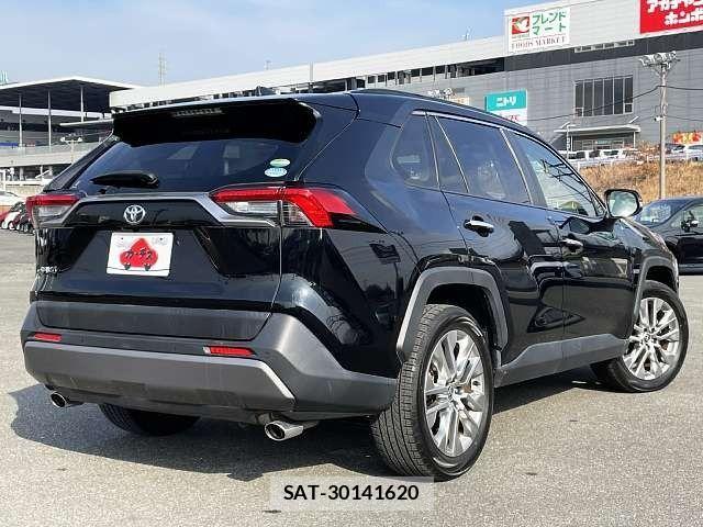 Toyota RAV4 2021-01 3384932-2