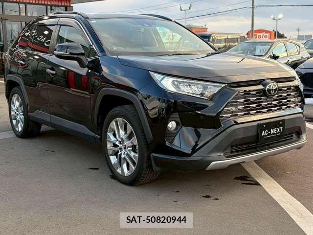 Toyota RAV4 2019-04 3384955-15