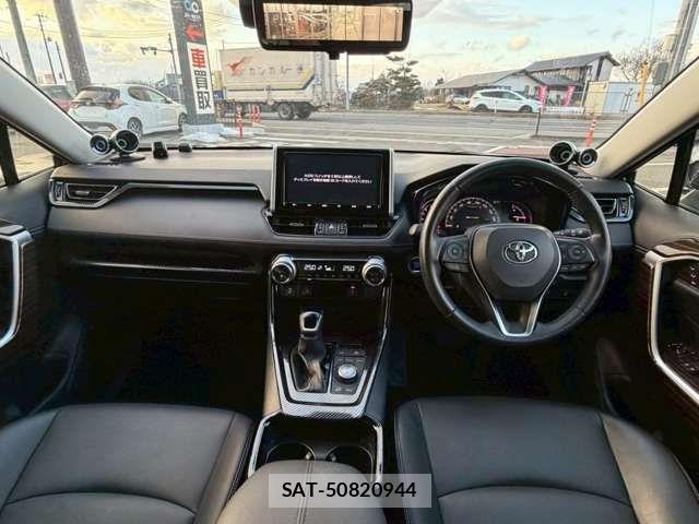 Toyota RAV4 2019-04 3384955-1