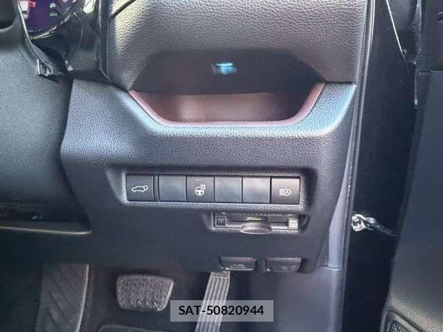 Toyota RAV4 2019-04 3384955-4