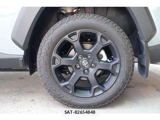 Toyota RAV4 2025-07 3909313-12
