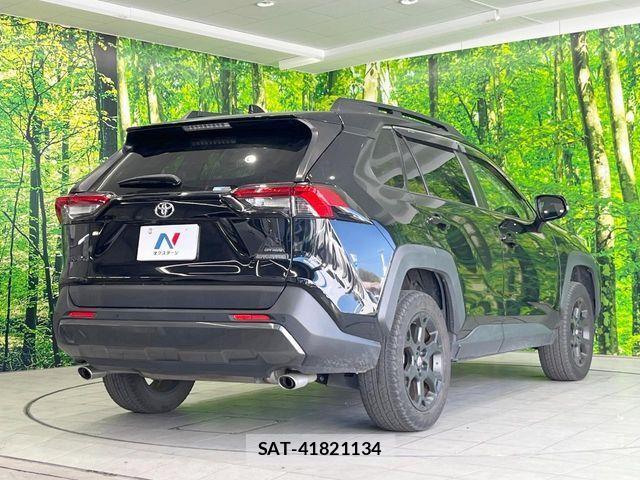 Toyota RAV4 2021-12 3909325-16