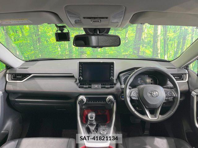 Toyota RAV4 2021-12 3909325-1