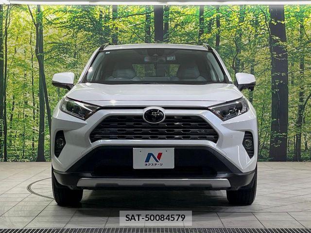 Toyota RAV4 2019-07 3909357-15