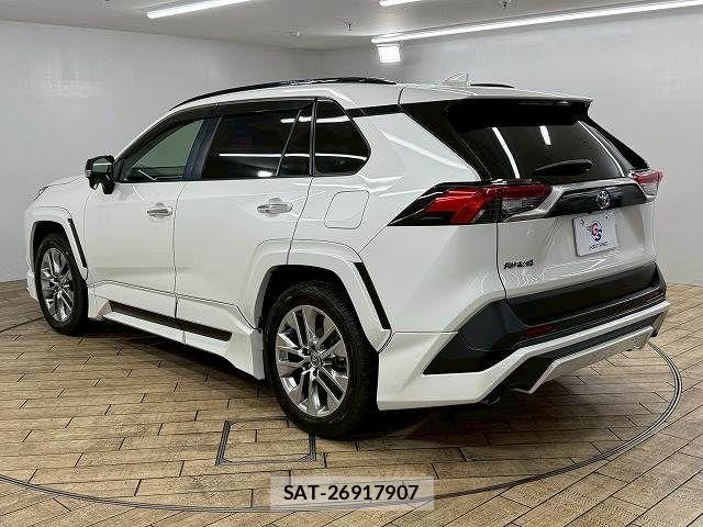 Toyota RAV4 2020-01 4423550-16