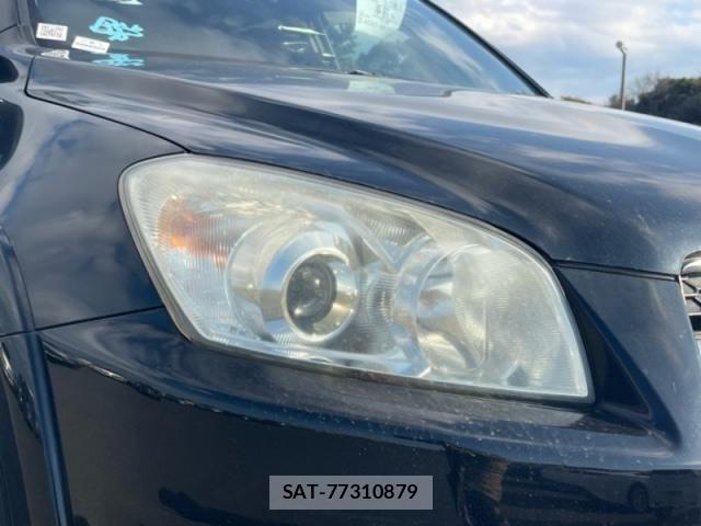 Toyota RAV4 2015-04 4640671-17