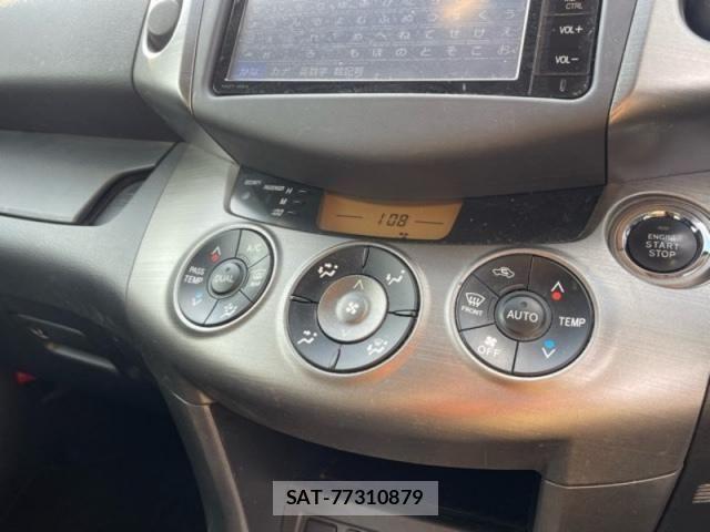 Toyota RAV4 2015-04 4640671-23