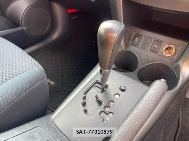 Toyota RAV4 2015-04 4640671-24