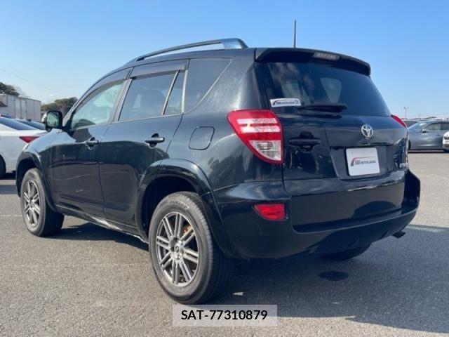 Toyota RAV4 2015-04 4640671-3