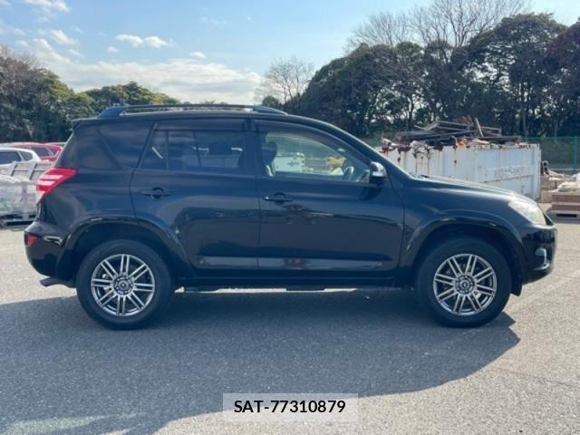 Toyota RAV4 2015-04 4640671-6