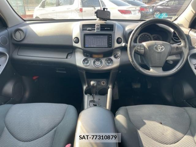 Toyota RAV4 2015-04 4640671-8