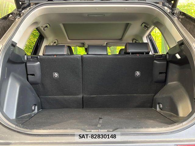 Toyota RAV4 2023-06 4979561-9